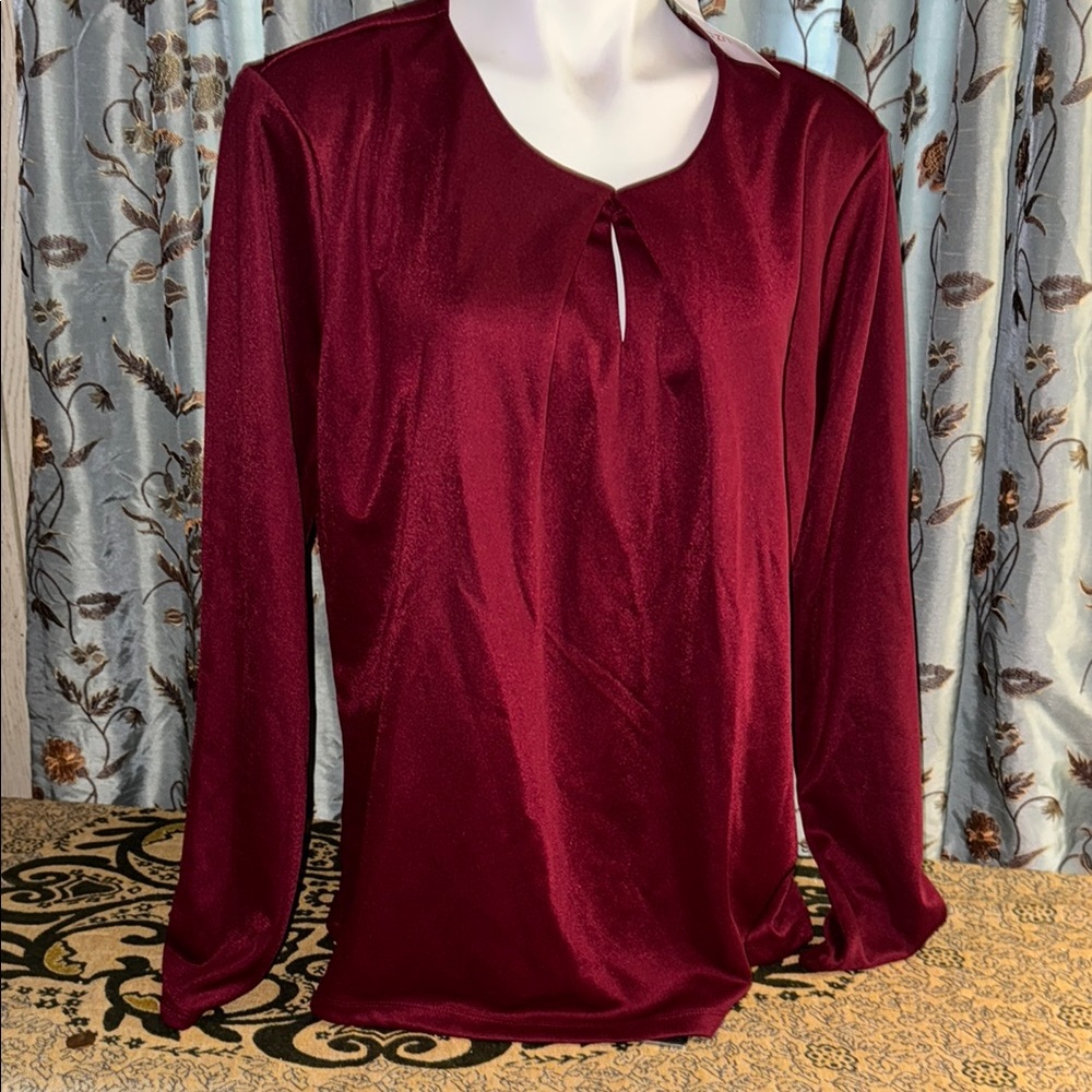 Liz Claiborne Red Relaxed Cut Out Blouse